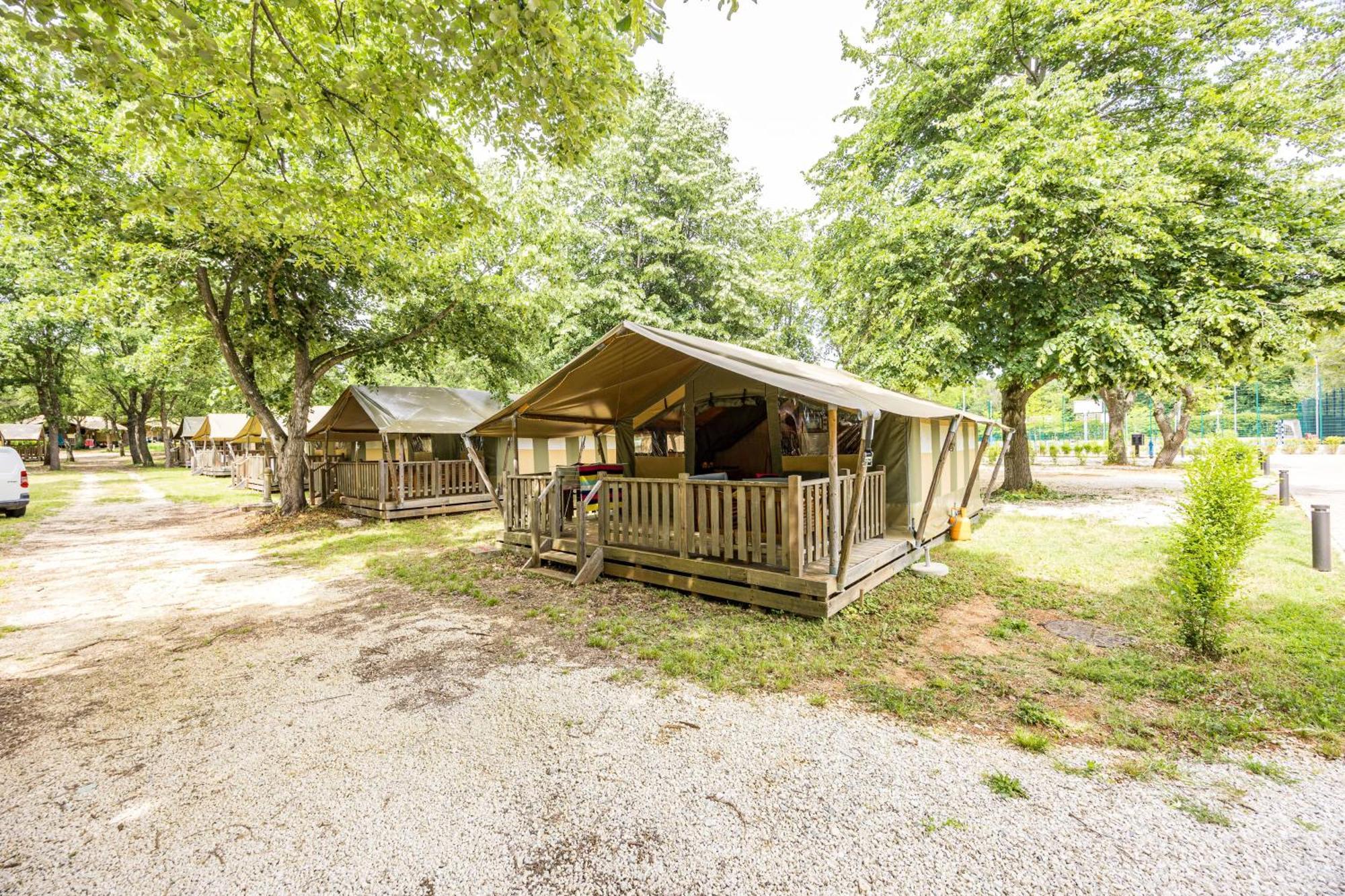 Easyatent Safari tent Polari Rovinj Oda fotoğraf
